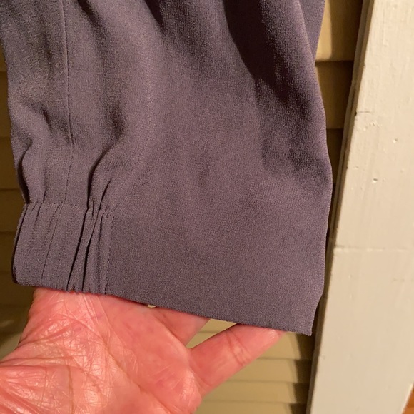 R LABEL Casual Pull on Gray Crepe Jogger medium - Picture 3 of 11